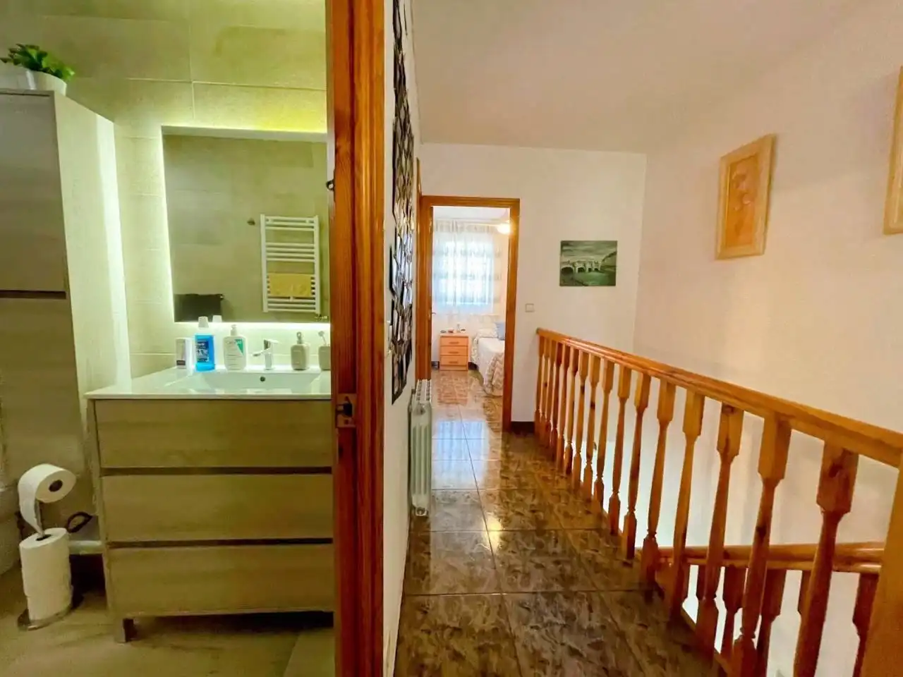 Casa adosada en venda en Serraparera