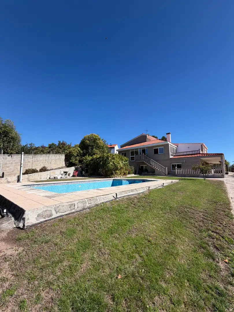 Villa con balcone in vendita a Barrocanes, imagen 5