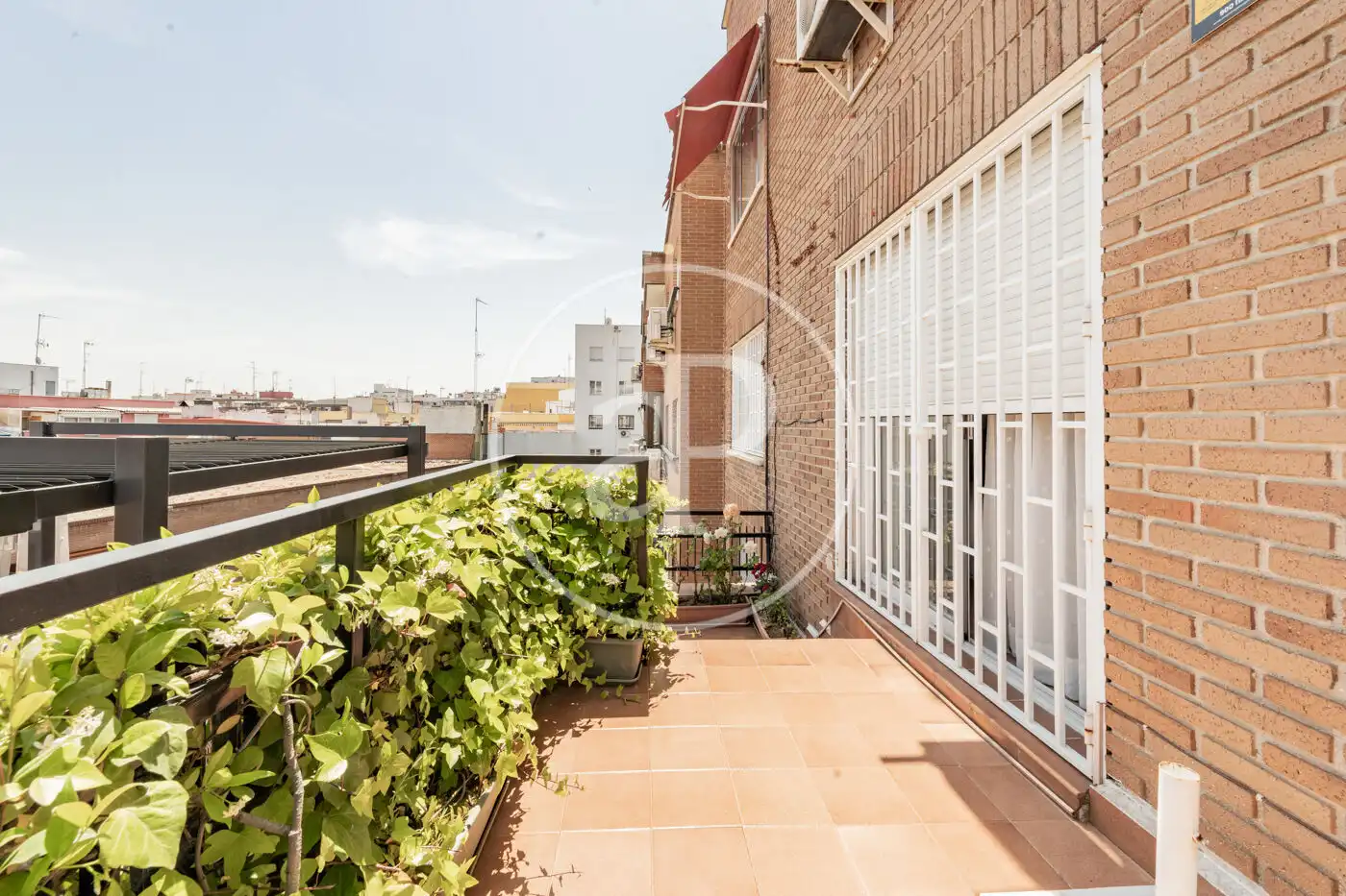 Piso en venta en C. de Pechuán, Ciudad Jardín
