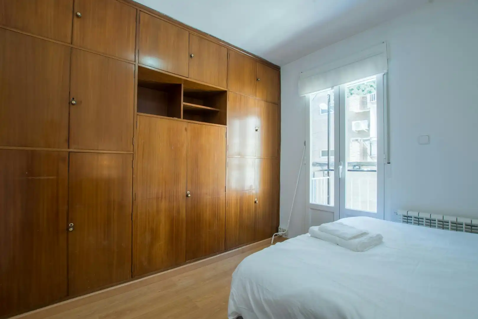 Habitación de Piso de alquiler en Madrid con Calefacción, Amueblado y Lavadora