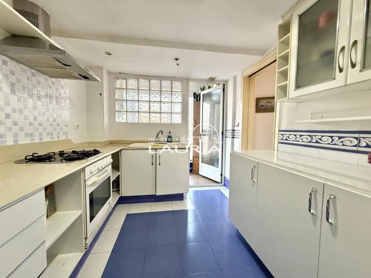 Cocina de Piso en venta en Valencia con Parquet y Balcón