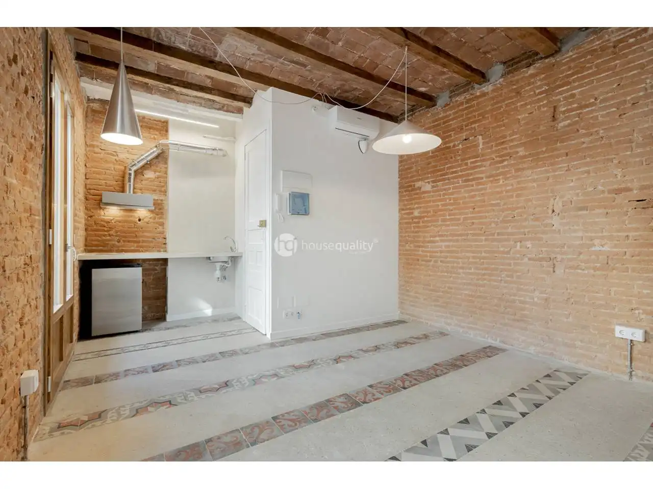 Kitchen of Flat for sale in Barcelona  with Air Conditioner and Balcony