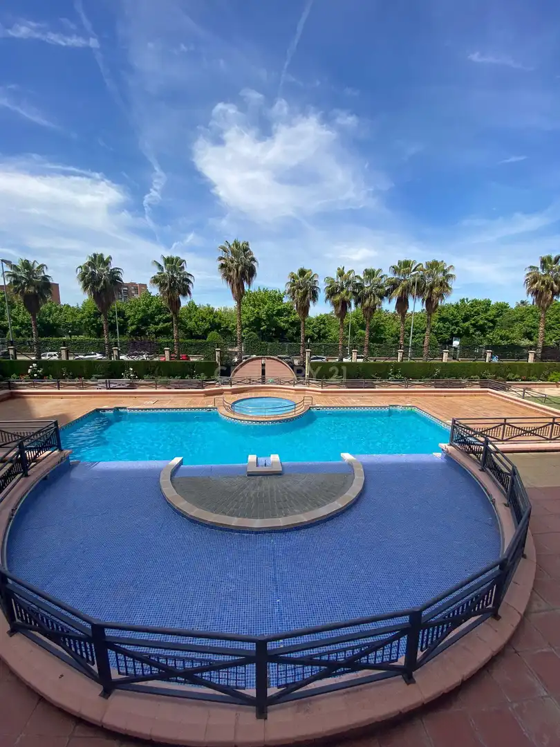 Swimming pool of Flat for sale in  Granada Capital  with Air Conditioner and Swimming Pool