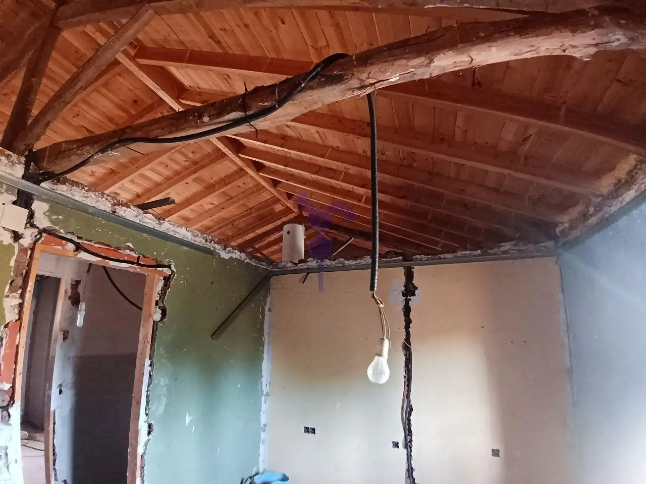 Casa o xalet en venda en Valverde de la Virgen amb Calefacció i Jardí privat