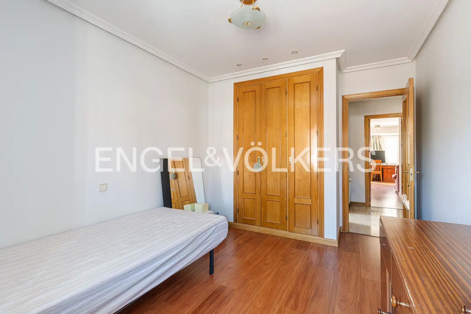 Casa adosada en venta en Madrid con Aire acondicionado, Calefacción y Jardín privado