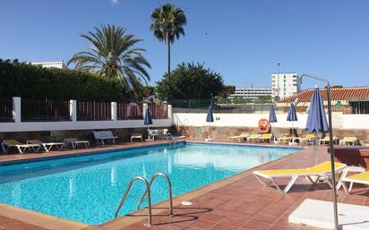 Piscina de Casa o xalet en venda en San Bartolomé de Tirajana amb Aire condicionat, Terrassa i Moblat