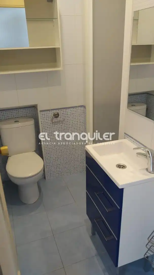 Bathroom of Flat for sale in Madrid  with Parquet flooring and Terrace