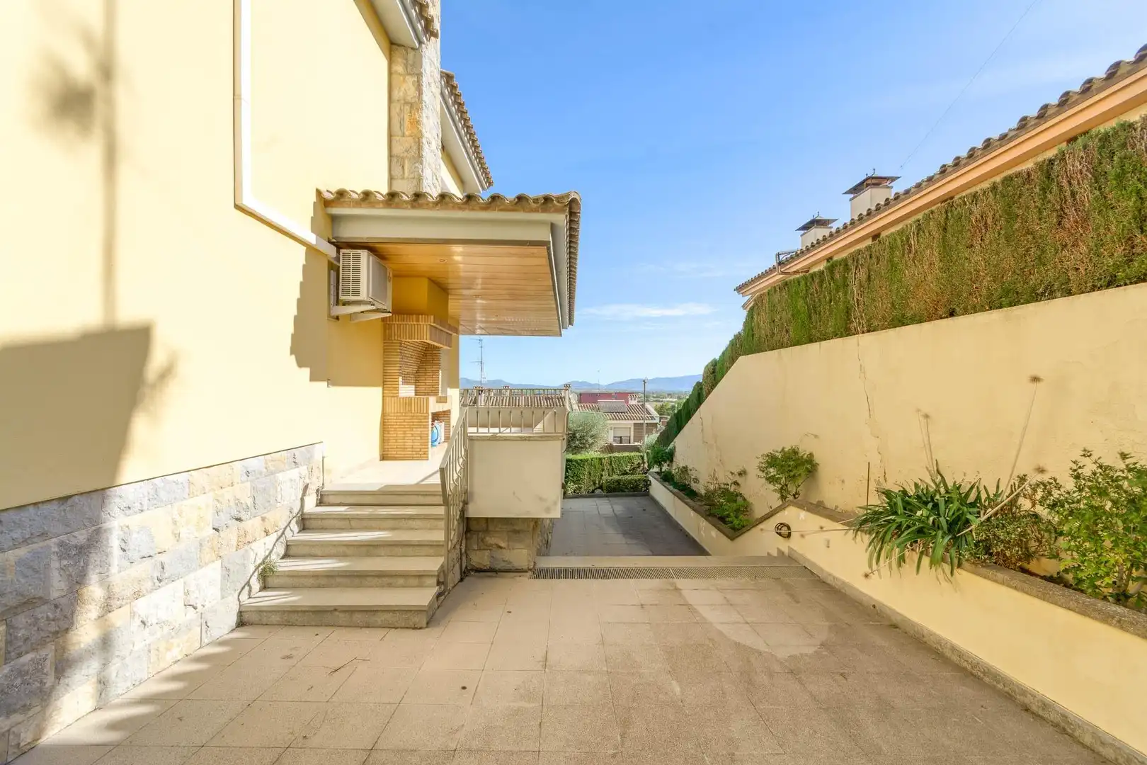 Terraza de Casa o chalet en venta en Figueres con Aire acondicionado, Jardín privado y Terraza