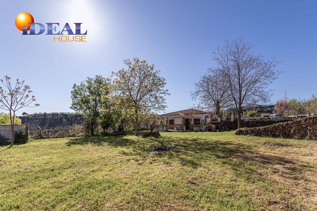 Country house zum verkauf in Arenas del Rey