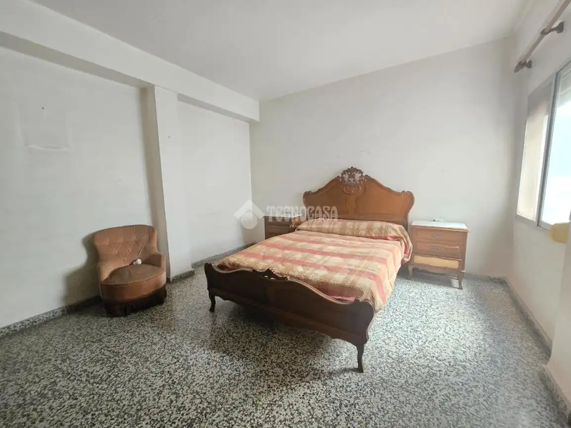 Habitación de Piso en venta en Valencia con Balcón
