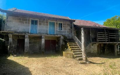 Vista exterior de Finca rústica en venda en O Irixo amb Jardí privat, Traster i Balcó