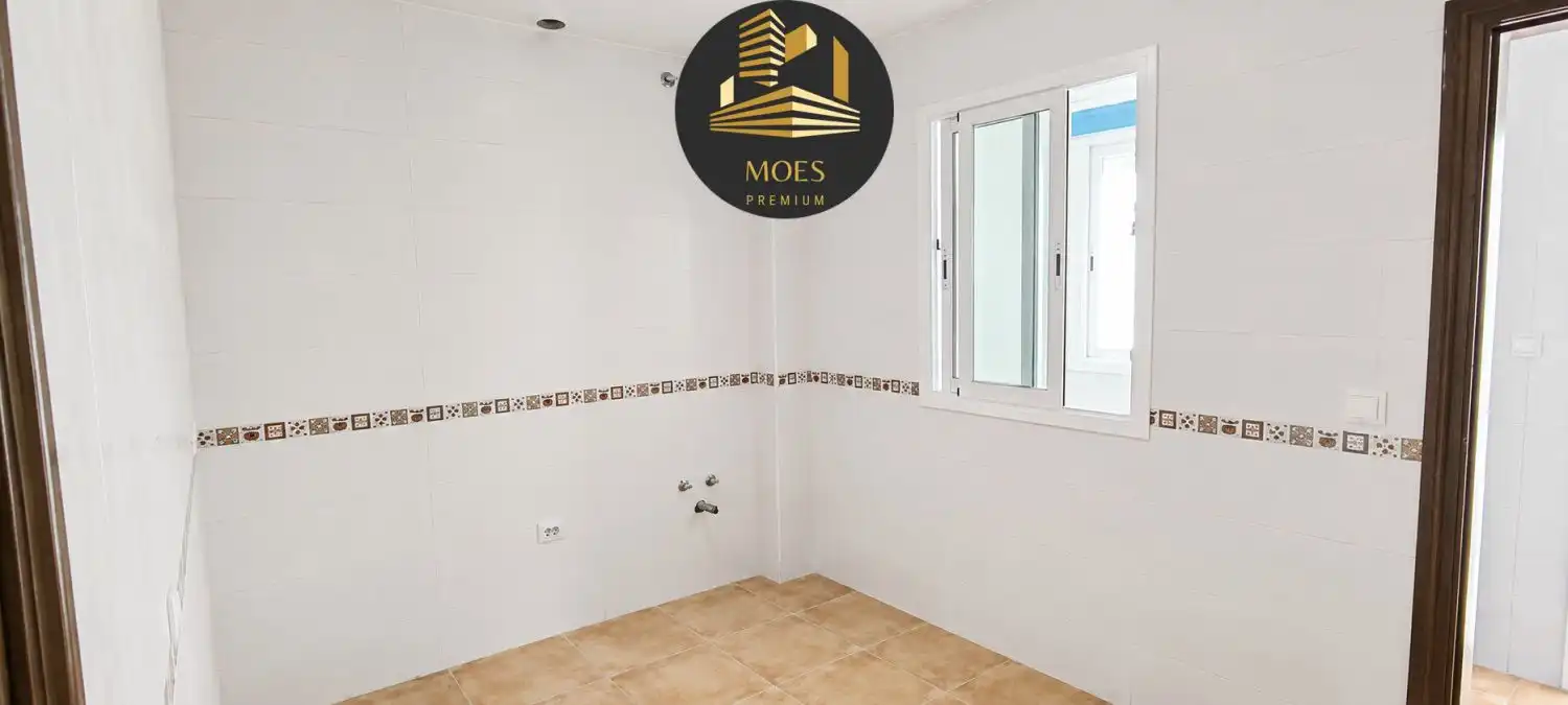 Bathroom of Flat for sale in Torreperogil  with Heating, Terrace and Storage room