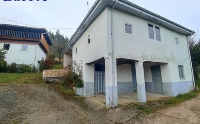 Vista exterior de Casa o xalet en venda en Boal amb Calefacció i Moblat