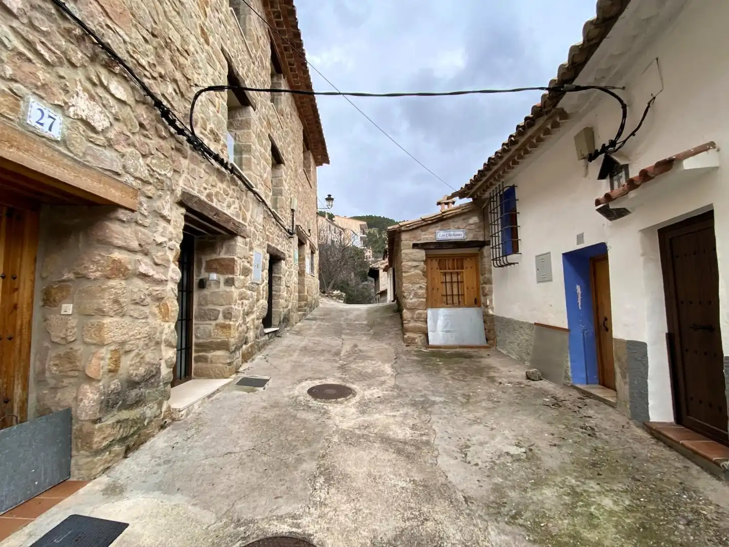 Vista exterior de Finca rústica en venda en Olba amb Calefacció i Moblat