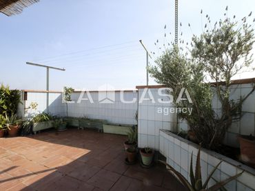 Penthouse for sale in Nou Barris