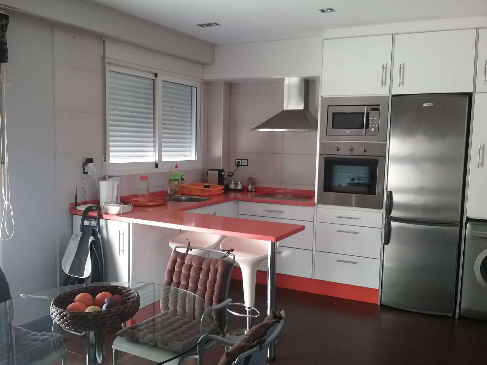 Kitchen of Study to share in  Valencia Capital  with Air Conditioner and Terrace