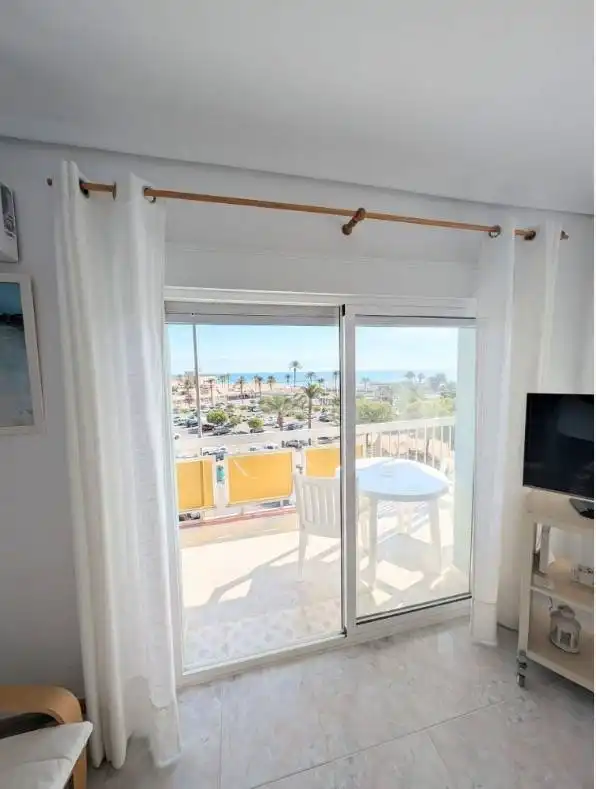 Appartement compact avec piscine à louer à NEPTUNO, imagen 4