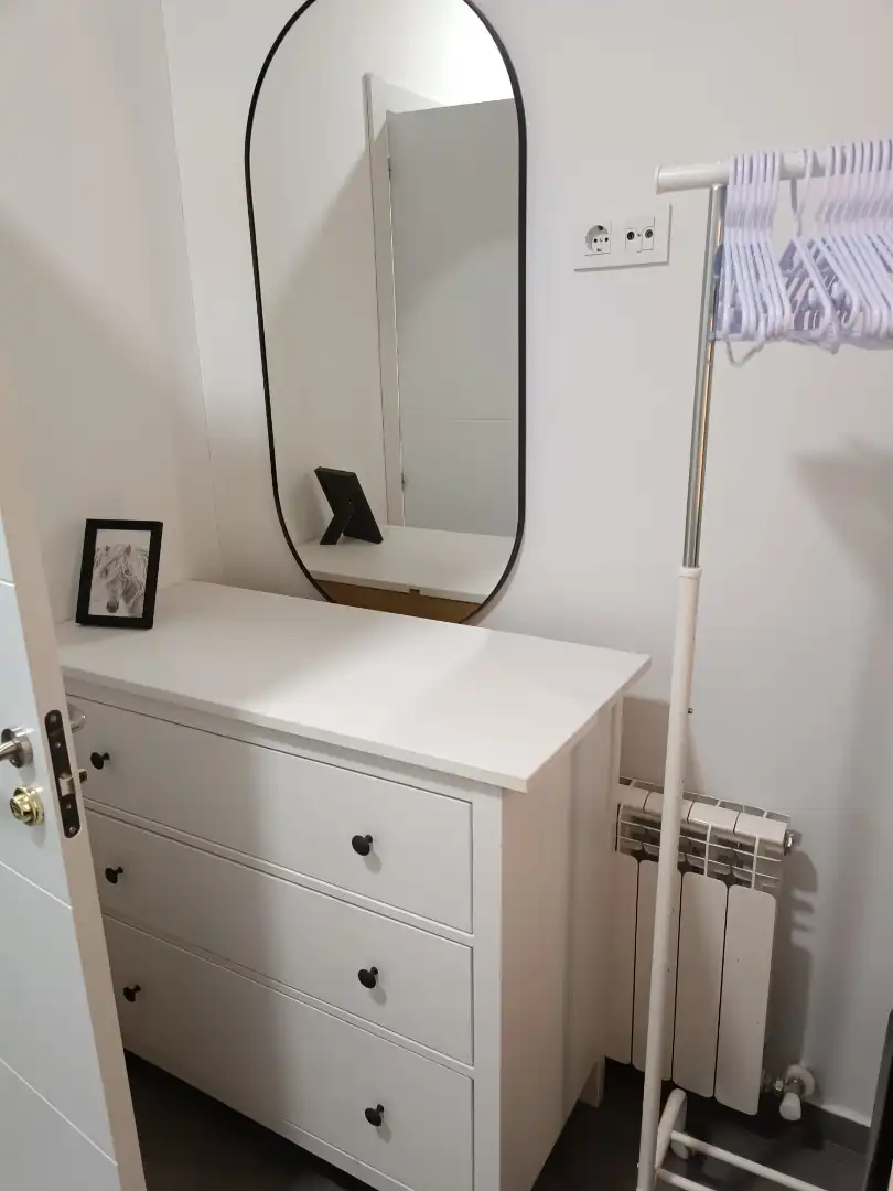 Bedroom of Flat for share in Madrid  with Air Conditioner, Heating and Furnished