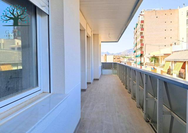Piso en Venta en Calle MAYOR en Pescadores