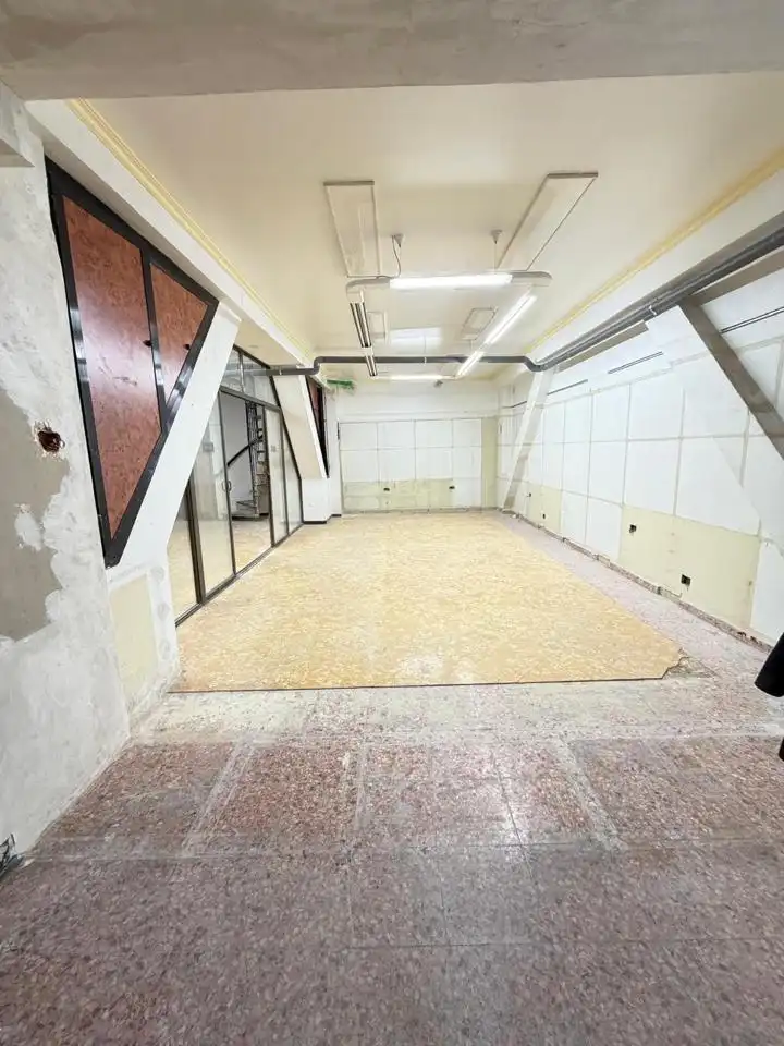 Local comercial de lloguer a Acueducto, imagen 4
