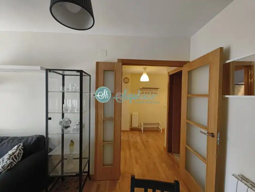 Piso en venta en Torrecaballeros con Calefacción y Internet