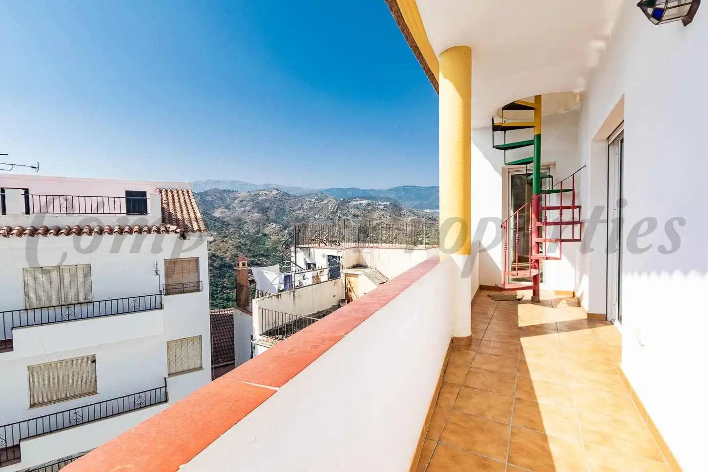Apartament amb terrassa en venda a Sayalonga, imagen 18