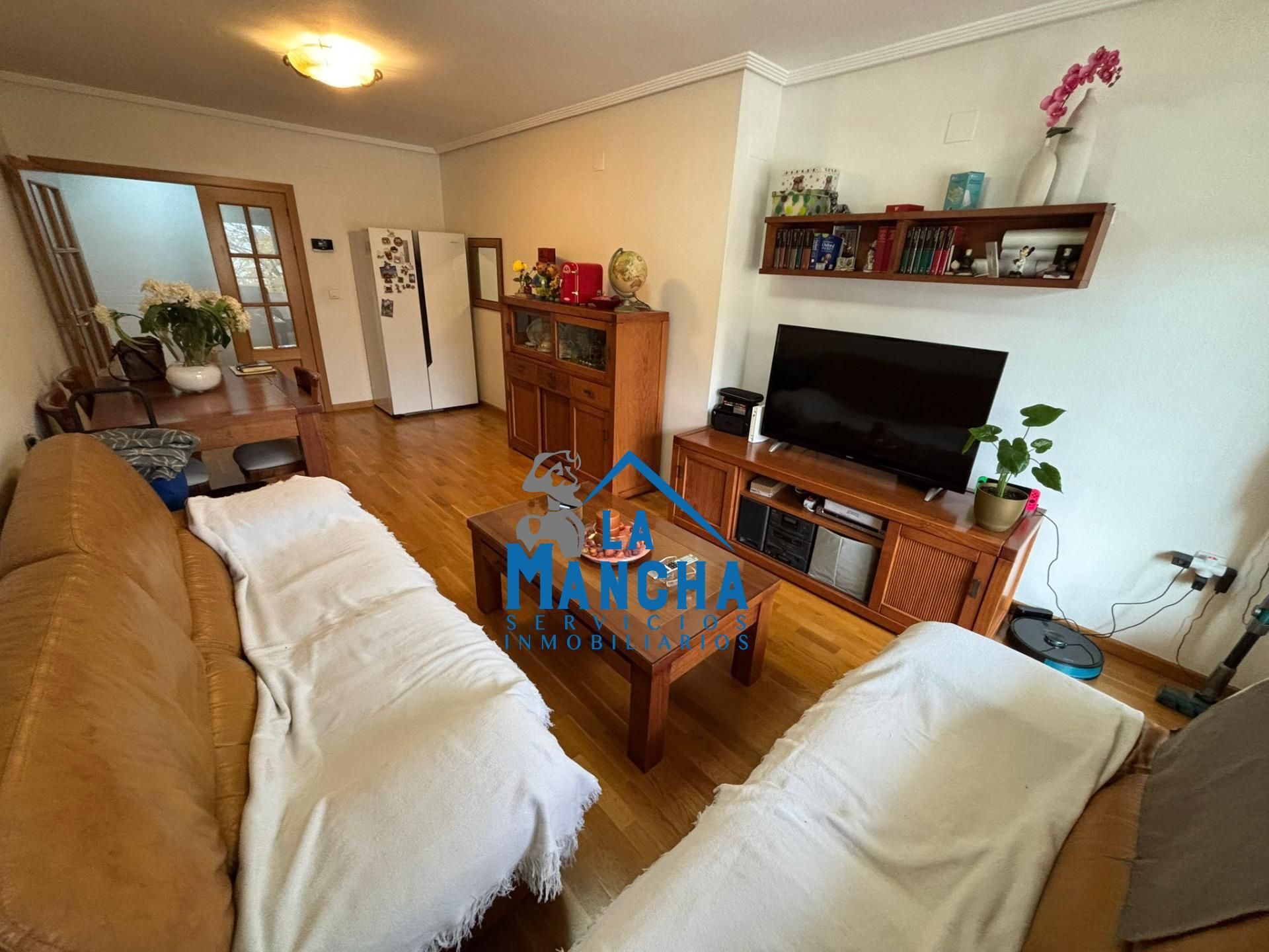 Living room of Flat for sale in  Albacete Capital  with Heating, Private garden and Terrace