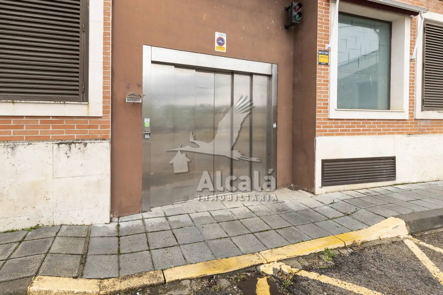 Vista exterior de Pis en venda en Pozo de Guadalajara amb Aire condicionat, Calefacció i Terrassa