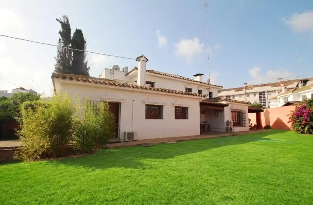 Vista exterior de Casa o chalet en venta en Jerez de la Frontera con Aire acondicionado, Jardín privado y Terraza