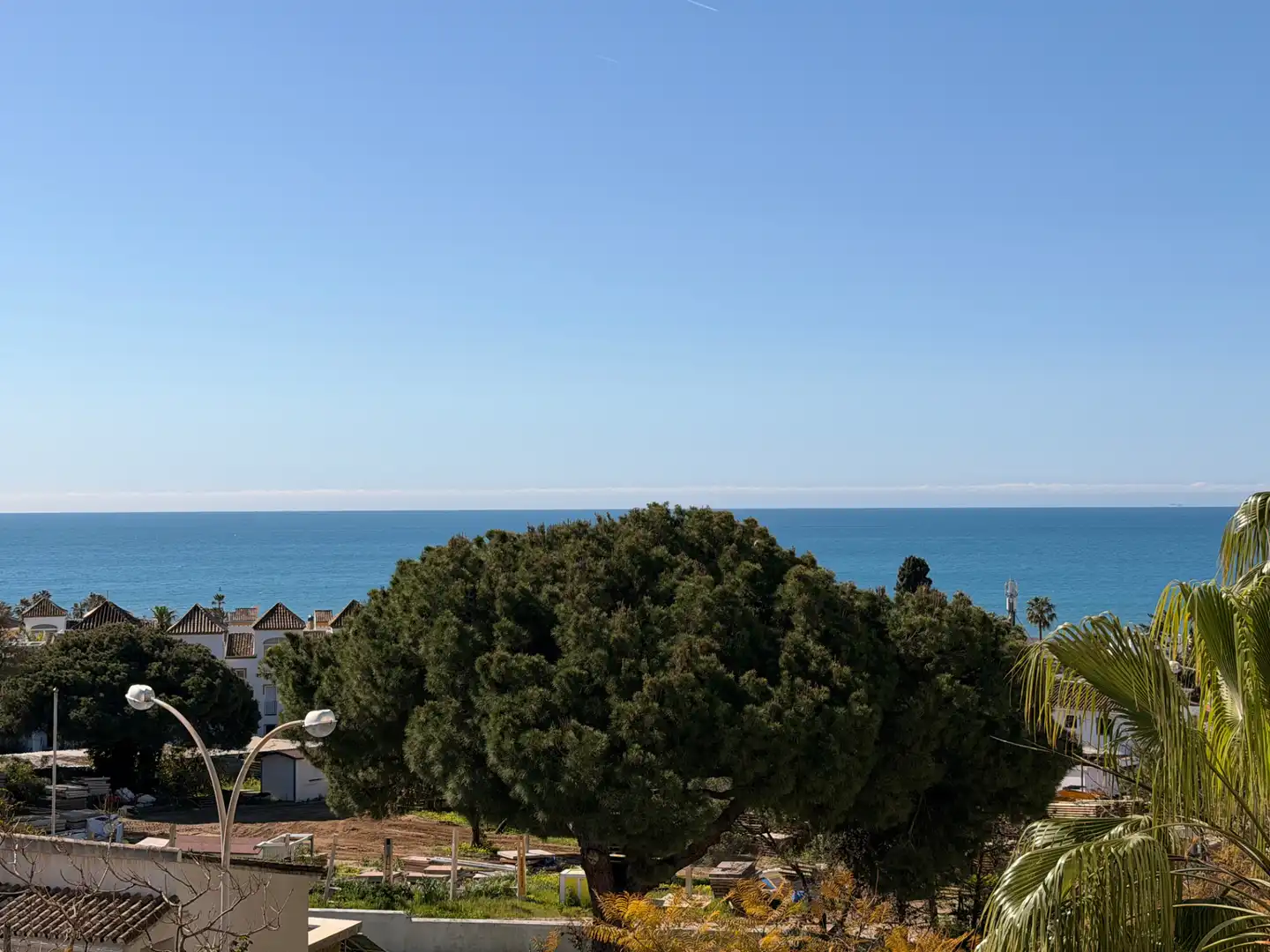 Dormitori de Pis en venda en Marbella amb Terrassa, Traster i Forn