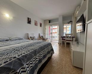 Bedroom of Apartment to rent in Benalmádena  with Terrace, Furnished and Community pool