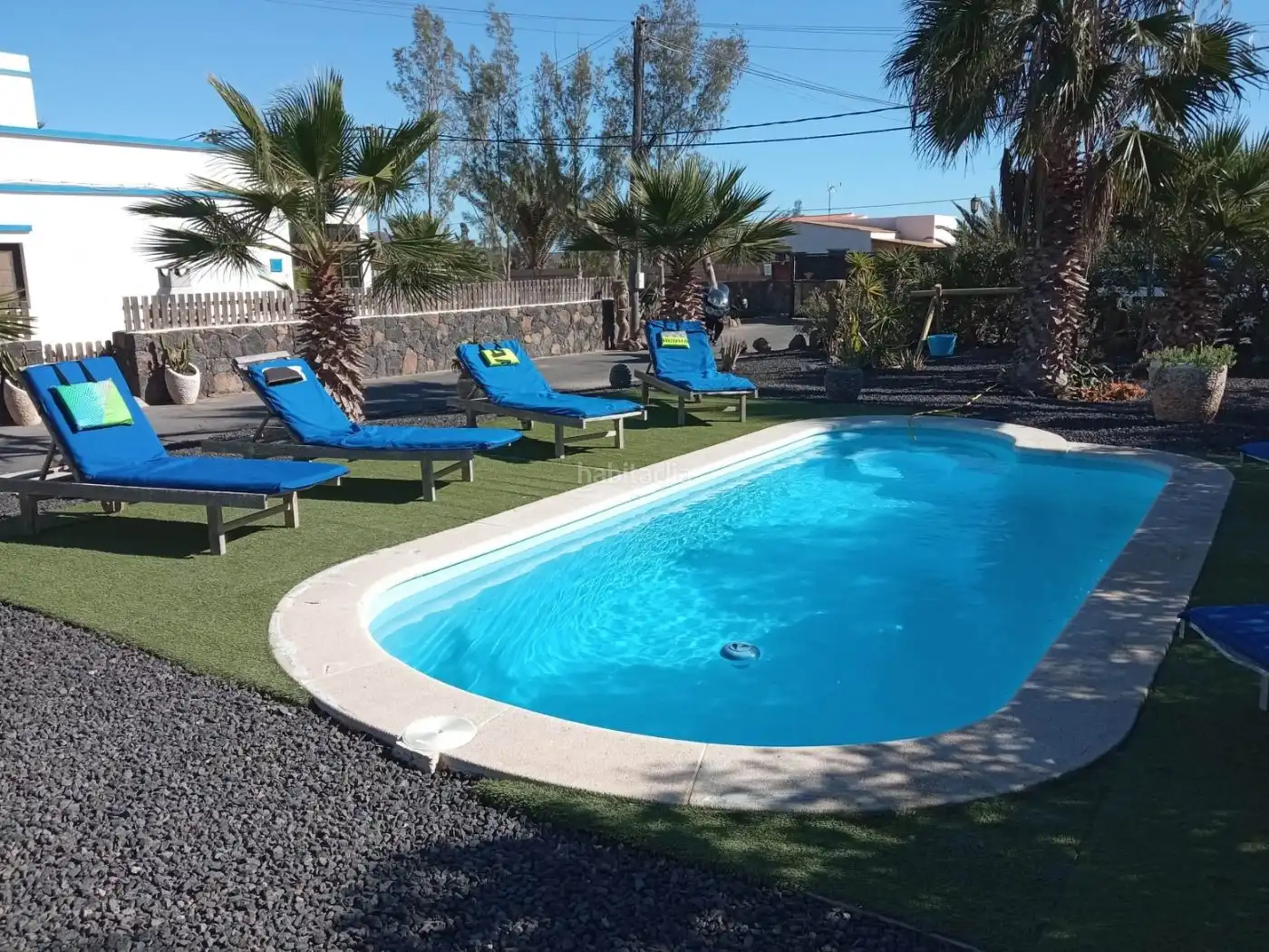 Casa con jardín en venta en Calle Central 36, imagen 3