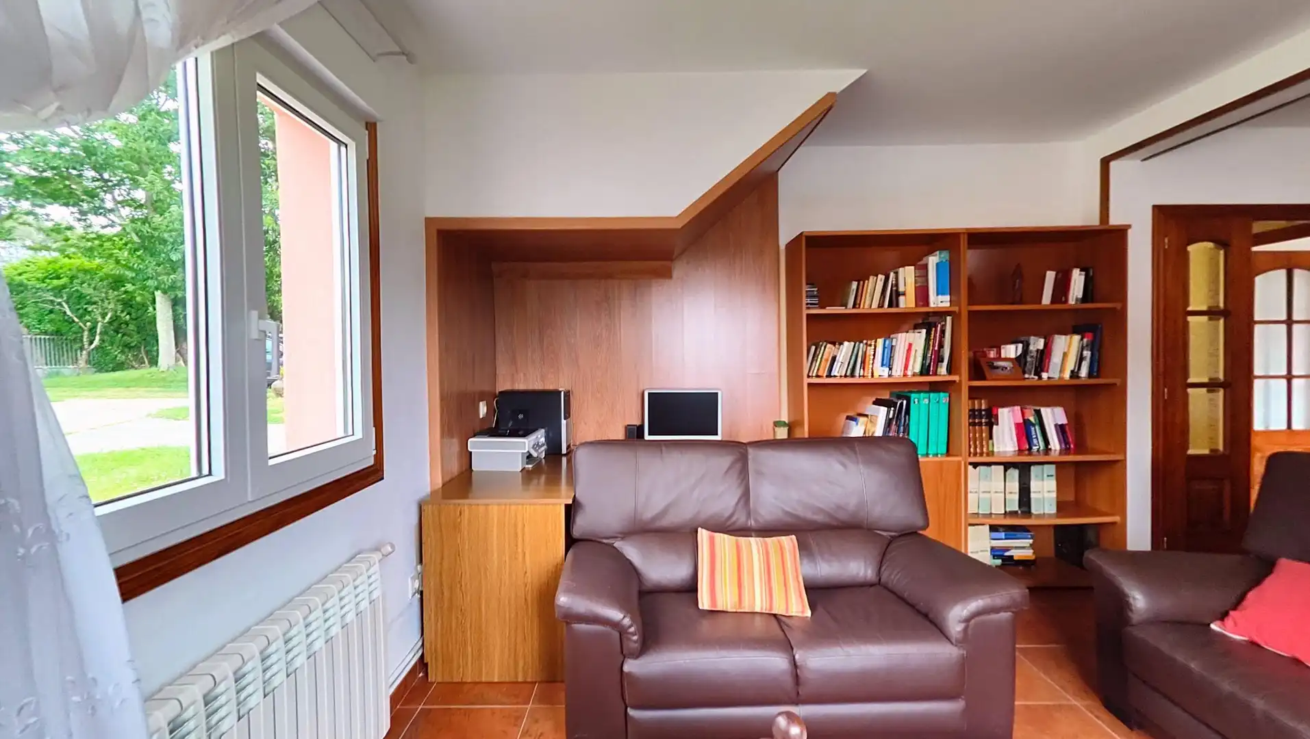 Sala de estar de Casa o chalet en venta en Oroso con Calefacción, Jardín privado y Amueblado