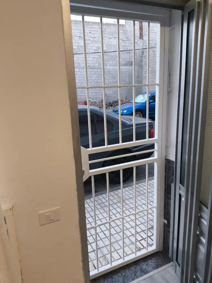 Parkplatz von Wohnung zum Verkauf in Arona mit Möbliert, Ofen und Mikrowelle