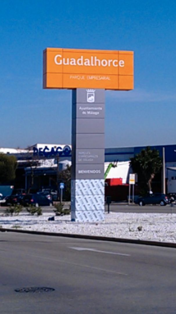 Vista exterior de Nau industrial en venda en Málaga Capital amb Calefacció i Alarma