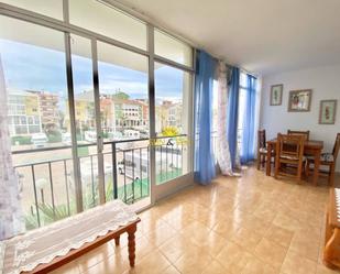 Dormitori de Apartament de lloguer en Torrevieja amb Calefacció, Moblat i Microones