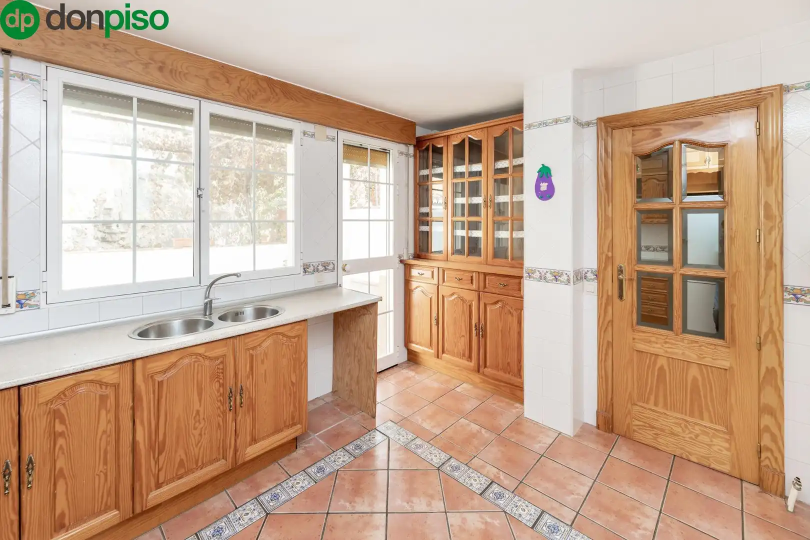 Kitchen of Detached homes for sale in Alfacar  with Terrace