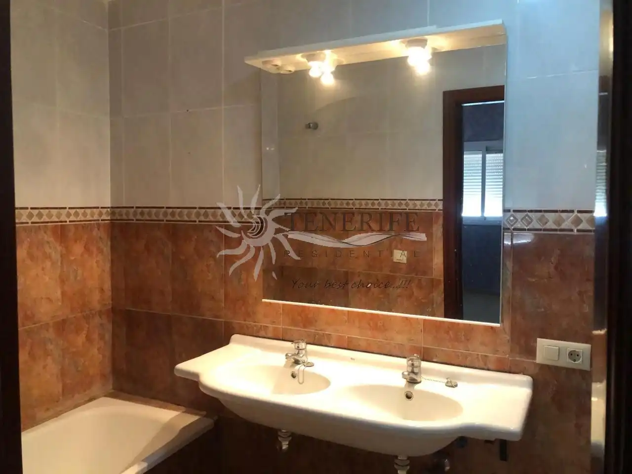 Bathroom of Flat for sale in Granadilla de Abona  with Terrace