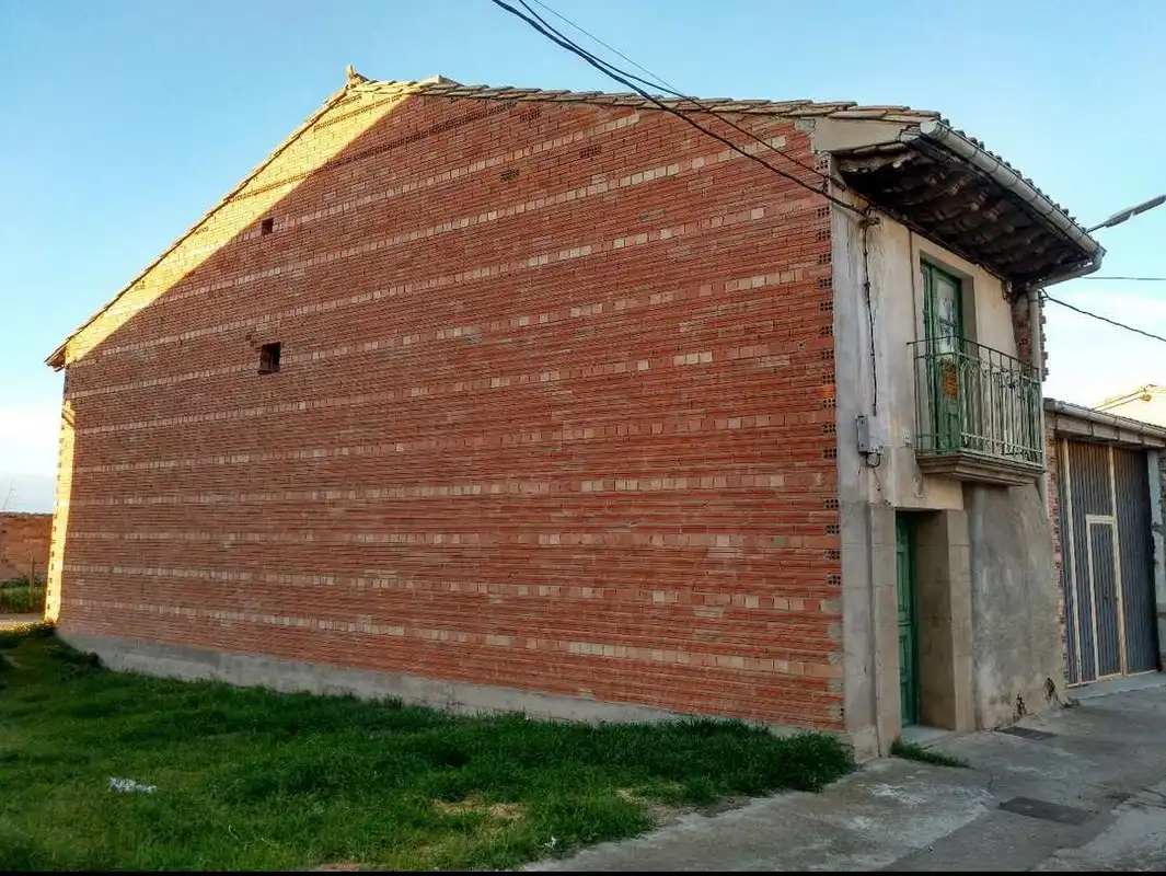 Houses for sale in Redecilla del Camino