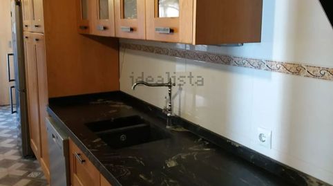 Foto 3 de Casa adosada en venta en Calle Cuenca , Madrigueras, Albacete