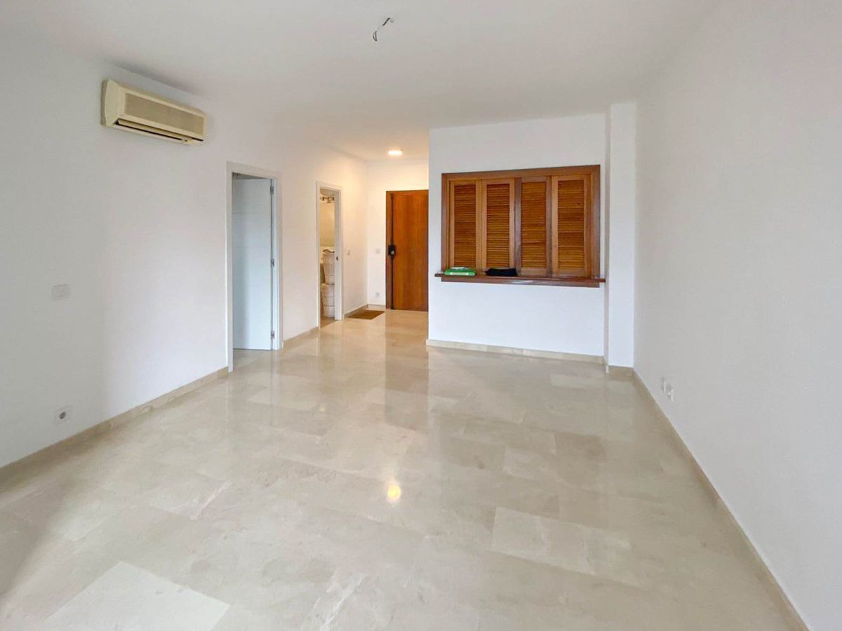 Sala de estar de Piso de alquiler en  Sevilla Capital con Aire acondicionado, Calefacción y Terraza