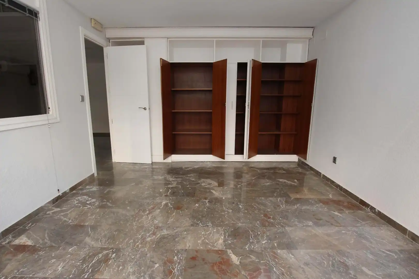 Oficina en venta en Badajoz con Aire acondicionado y Calefacción