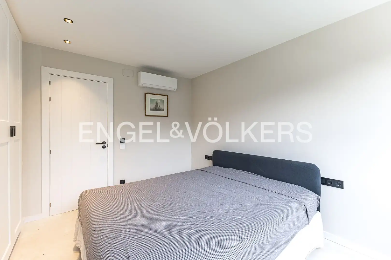 Bedroom of Houses for rent in Castelldefels  with Air Conditioner, Heating and Private garden