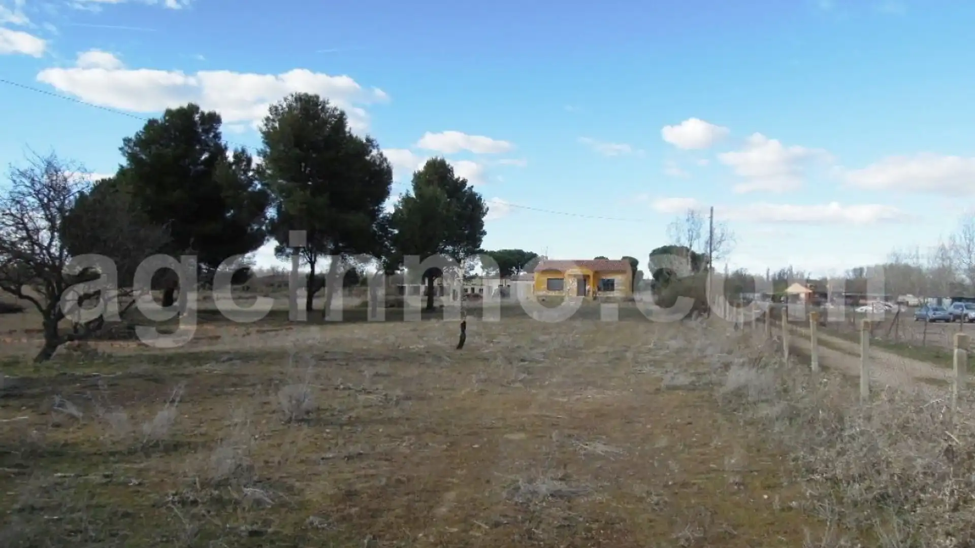 Country homes for sale in Boecillo  with Private garden