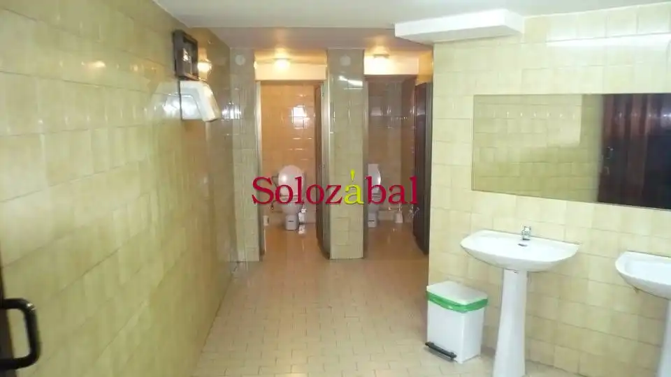 Bathroom of Office for sale in  Logroño  with Heating