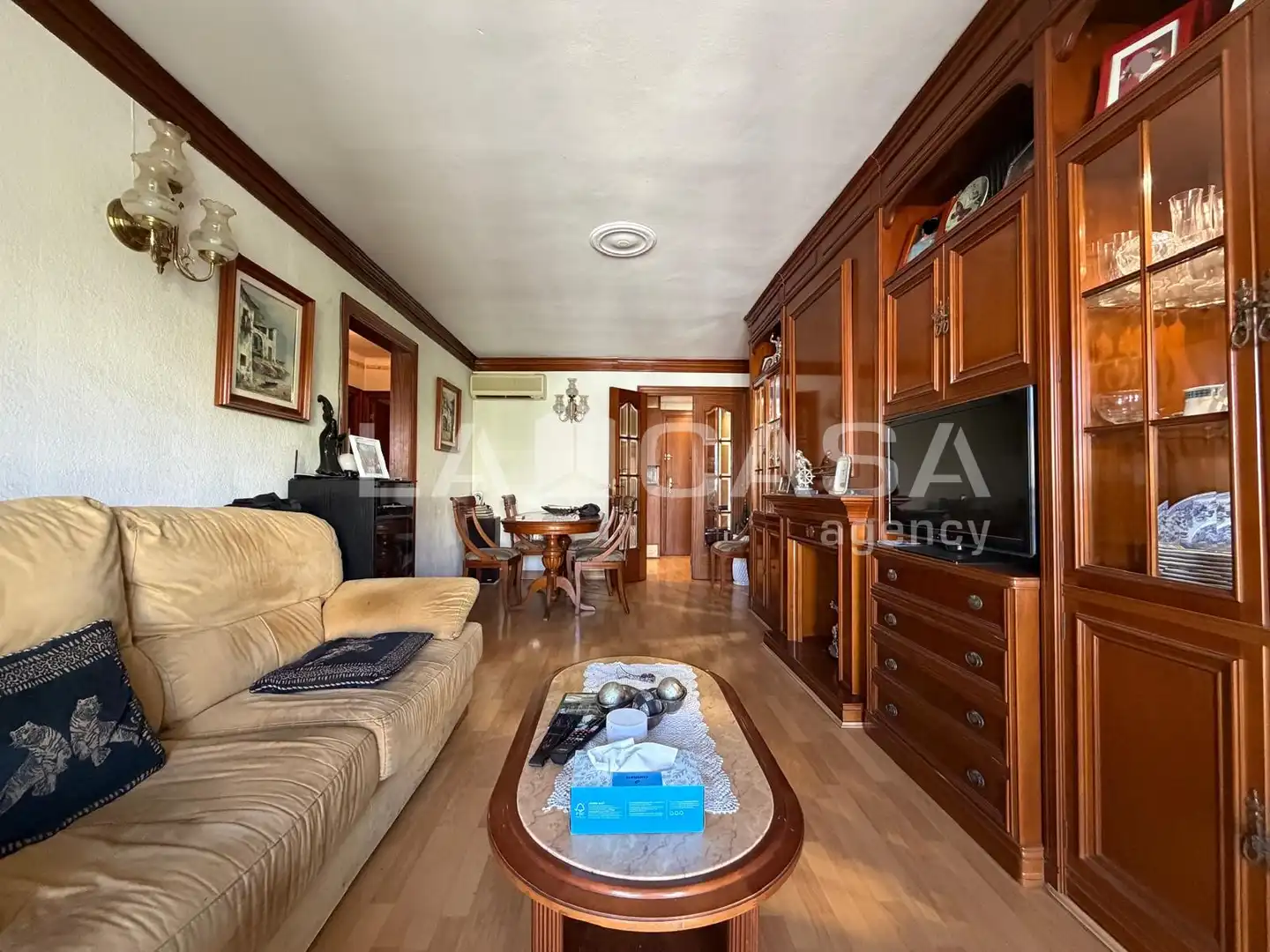 Sala de estar de Piso en venta en Santa Coloma de Gramenet con Balcón