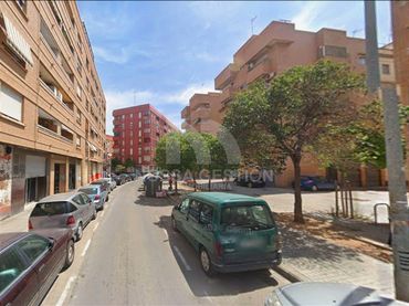 Pis amb balcó en venda a Calle de José Esteve