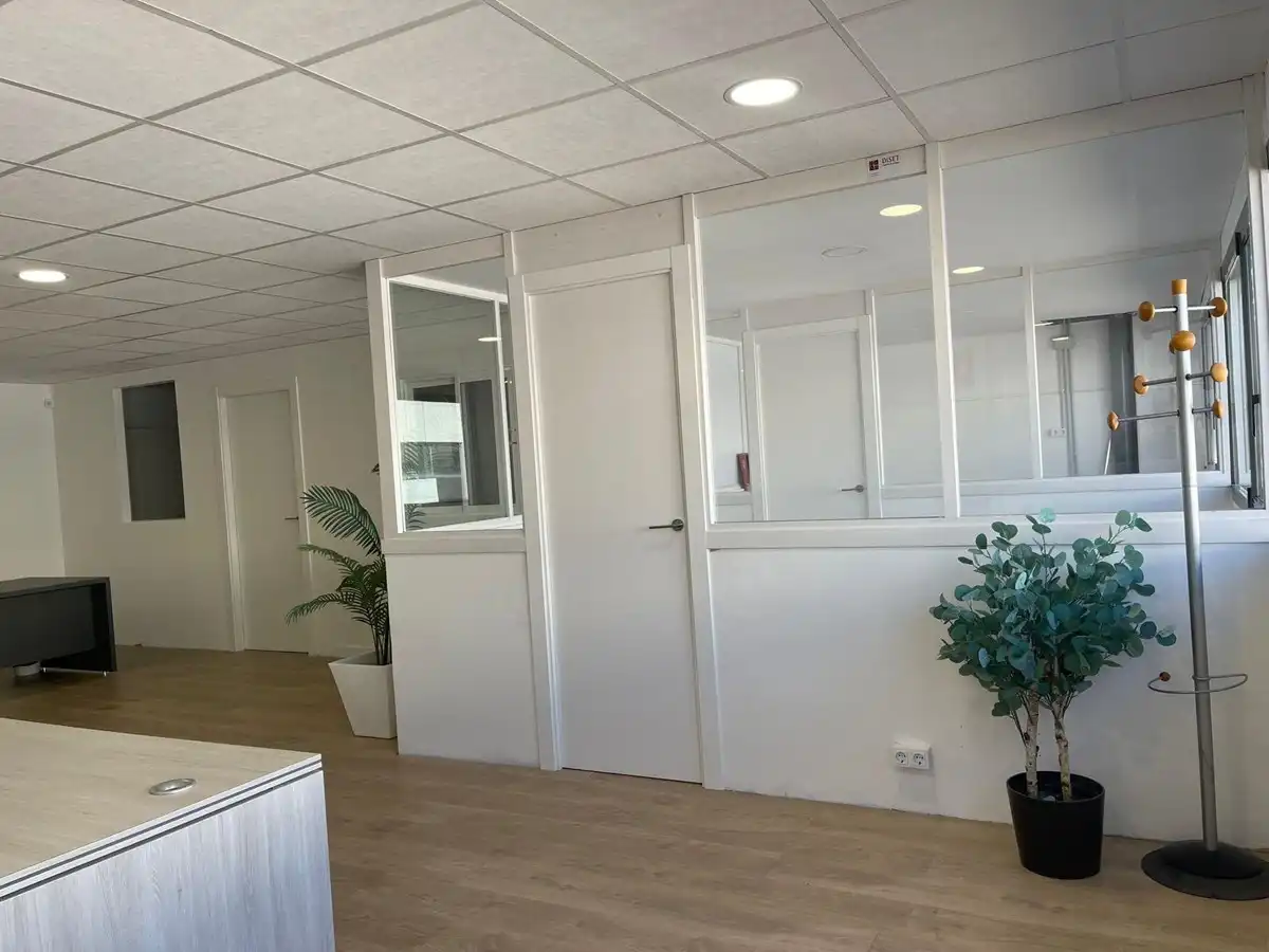 Industrial building for sale in Sant Vicenç Dels Horts, imagen 9