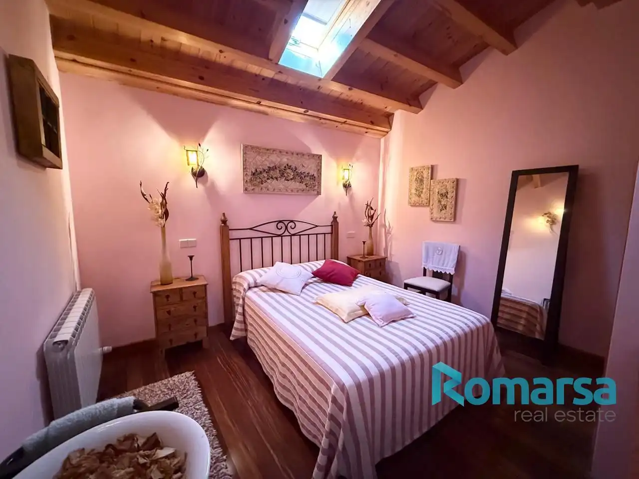 Bedroom of Houses for sale in Bohoyo  with Heating, Parquet flooring and Furnished