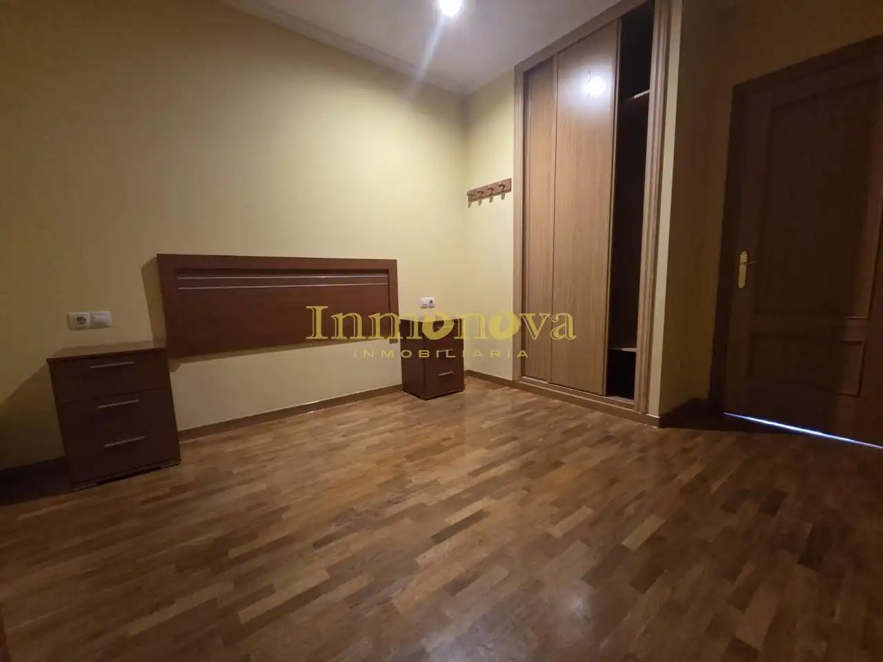 Habitación de Piso en venta en Salceda de Caselas con Calefacción, Trastero y Amueblado